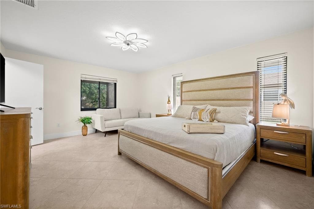 472 Palm River Blvd, Naples, FL 34110-33