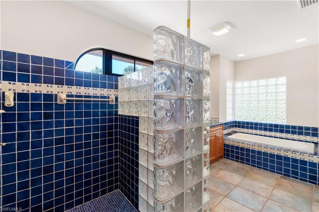 27557 Shore Dr, Bonita Springs, FL 34134-26