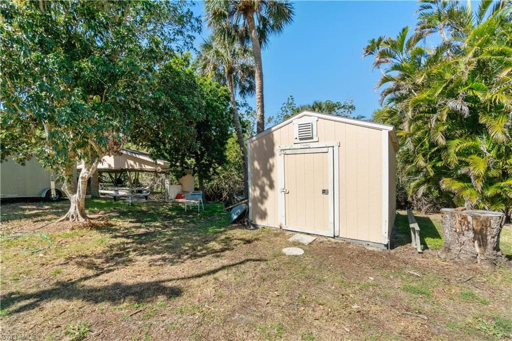 27557 Shore Dr, Bonita Springs, FL 34134-40