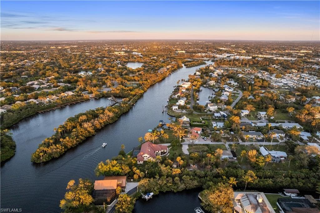 27557 Shore Dr, Bonita Springs, FL 34134-42