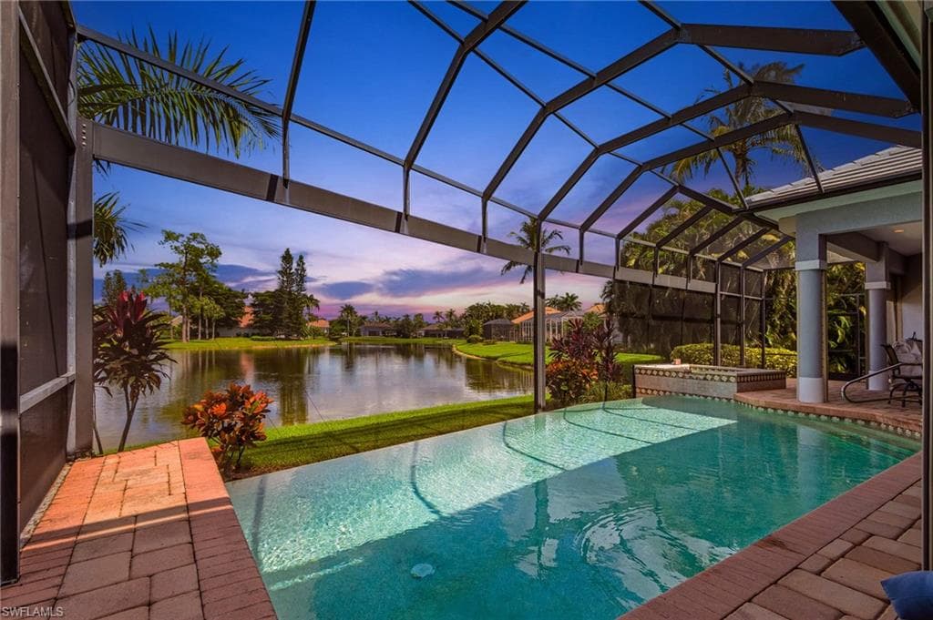 8983 Star Tulip Ct, Naples, FL 34113-1