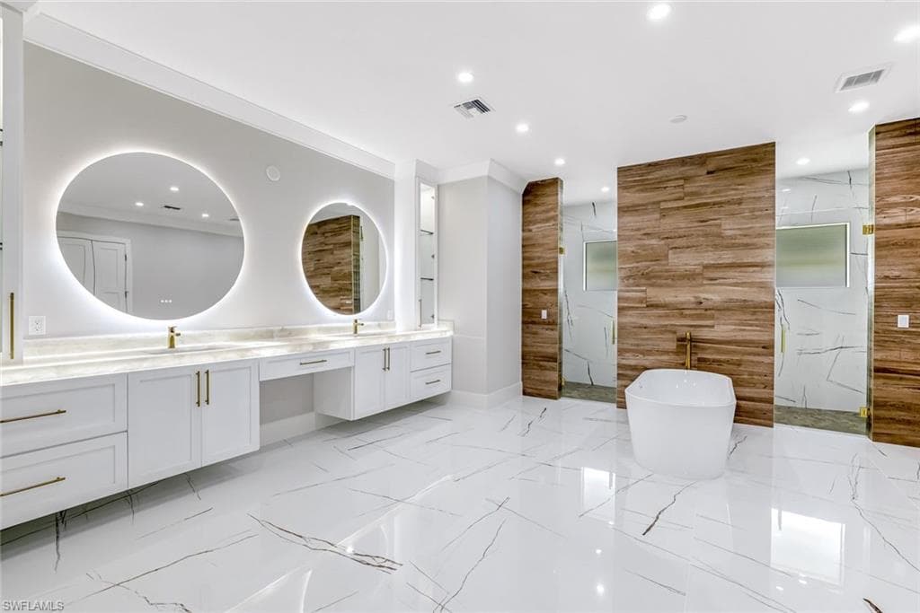 3691 21st Ave SW, Naples, FL 34117-13