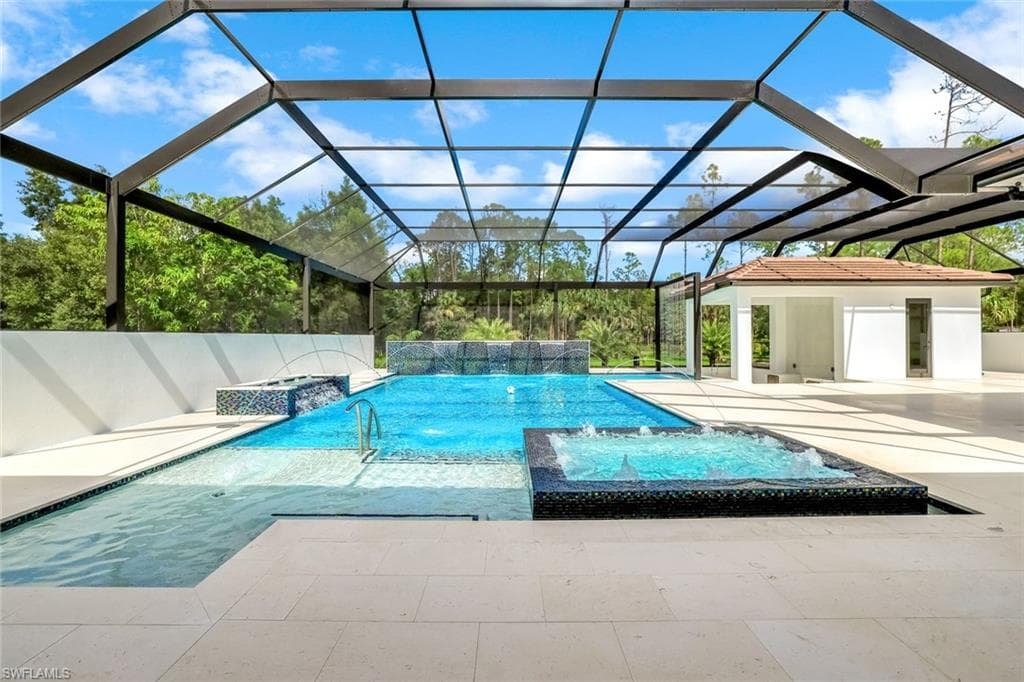 3691 21st Ave SW, Naples, FL 34117-3