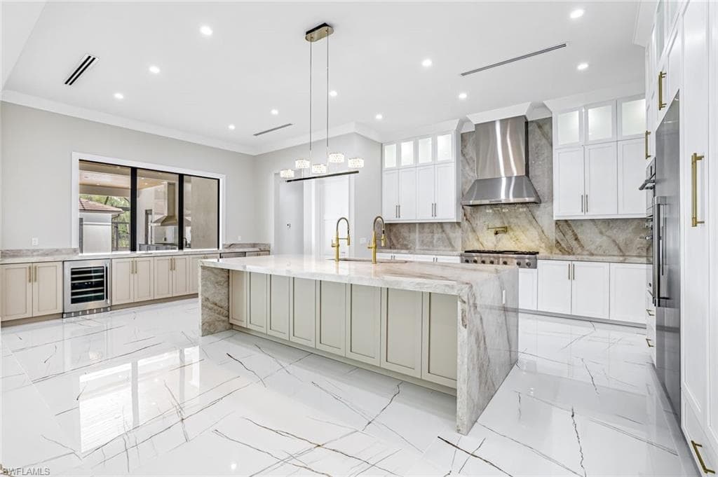 3691 21st Ave SW, Naples, FL 34117-7