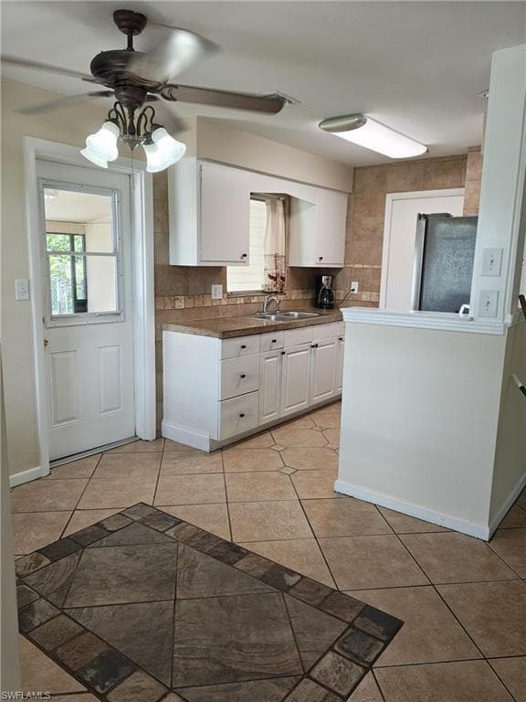 801 Perry Ave, Lehigh Acres, FL 33936-5