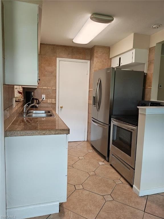 801 Perry Ave, Lehigh Acres, FL 33936-6