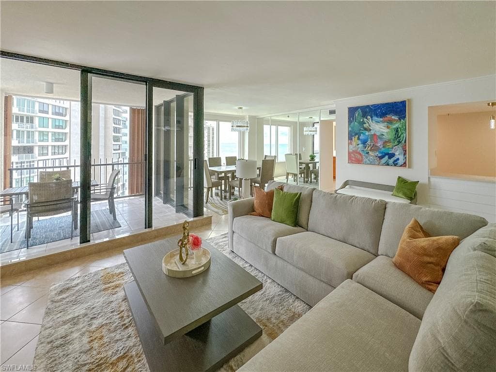 4251 Gulf Shore Blvd N 18a, Naples, FL 34103-9