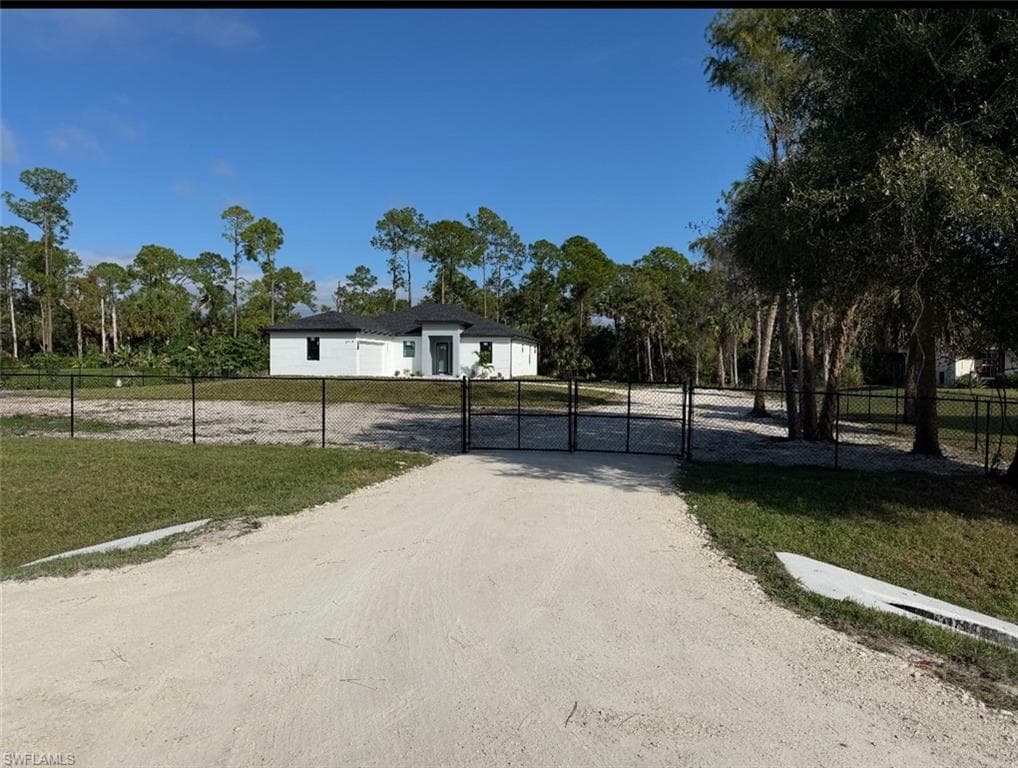 2317 2nd Ave SE, Naples, FL 34117-1