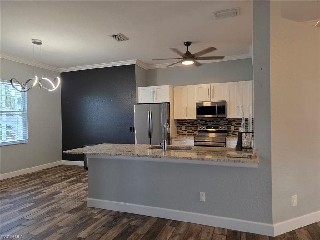 857 Summerfield Dr, Naples, FL 34120-12