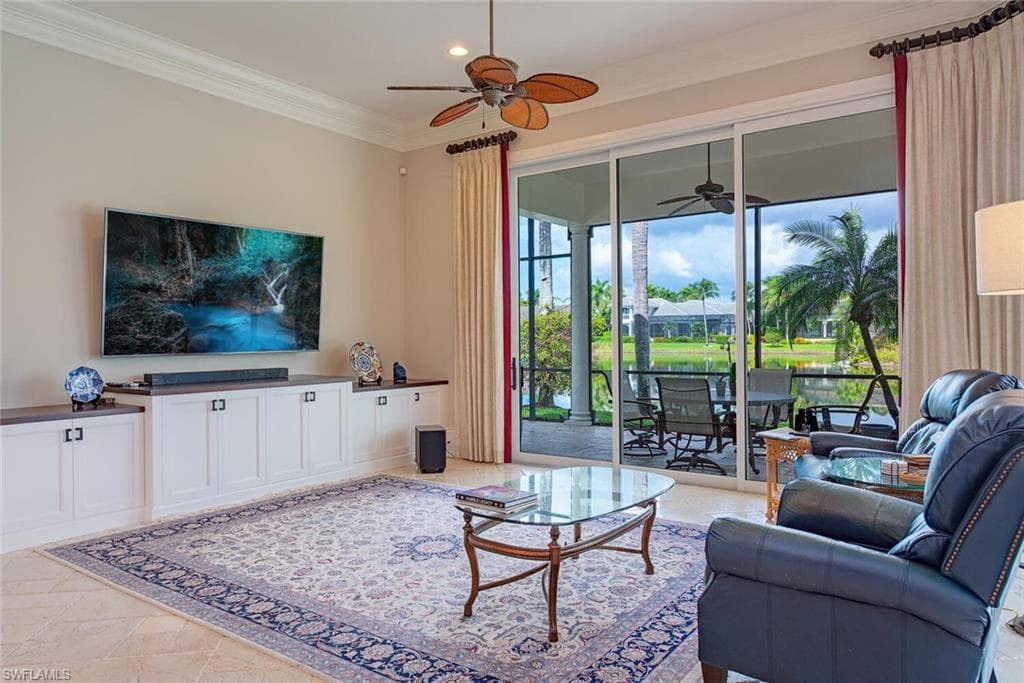 1755 Venezia Ct, Naples, FL 34105-8