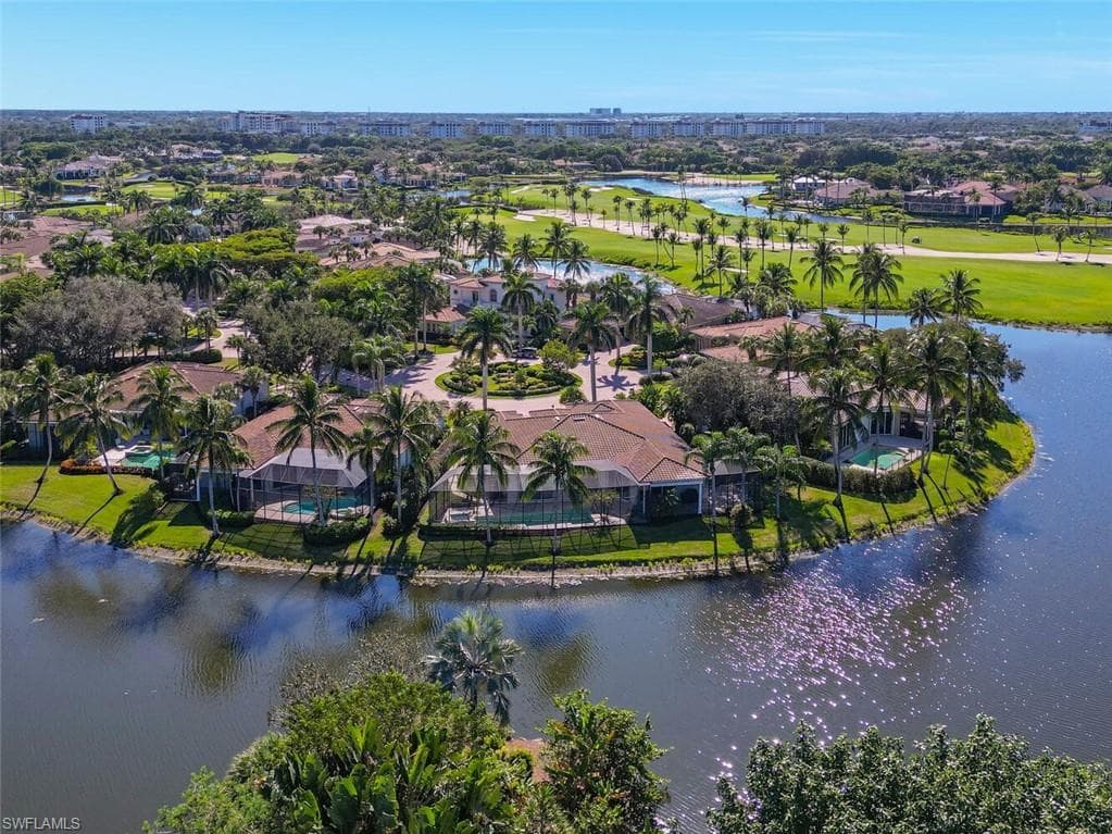 1755 Venezia Ct, Naples, FL 34105-18