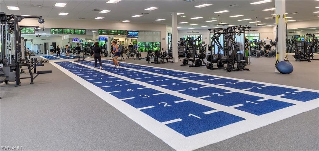 1755 Venezia Ct, Naples, FL 34105-31