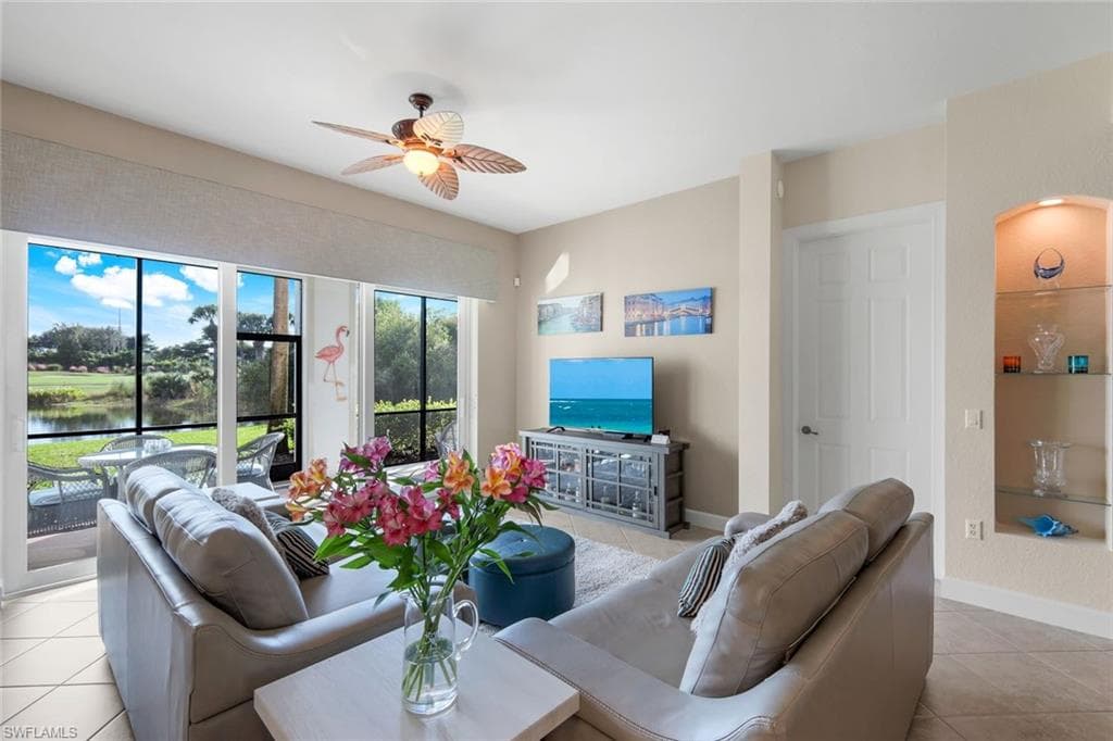 9213 Quartz Ln 101, Naples, FL 34120-8