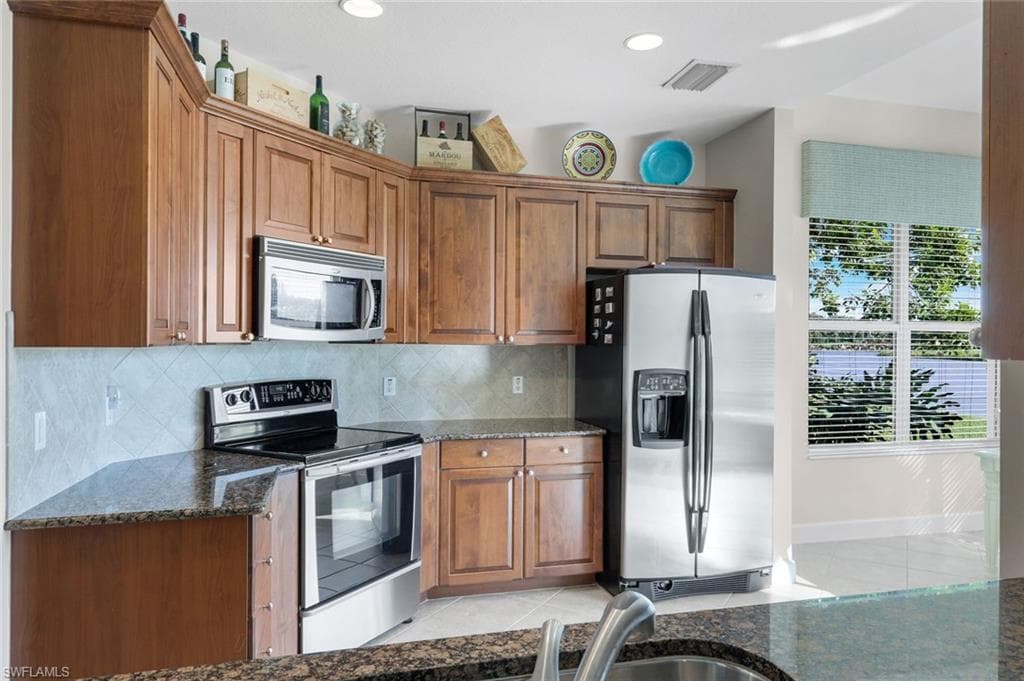 9213 Quartz Ln 101, Naples, FL 34120-12