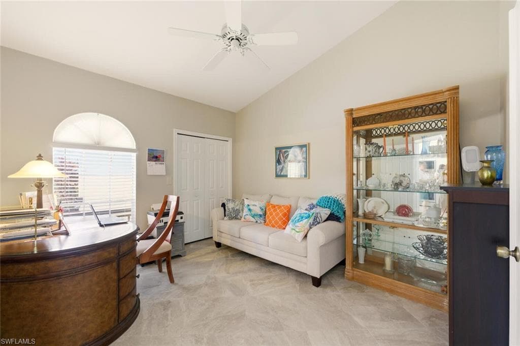 912 Belville Blvd, Naples, FL 34104-16