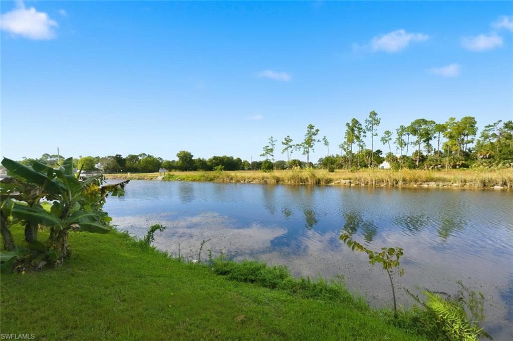 912 Belville Blvd, Naples, FL 34104-38