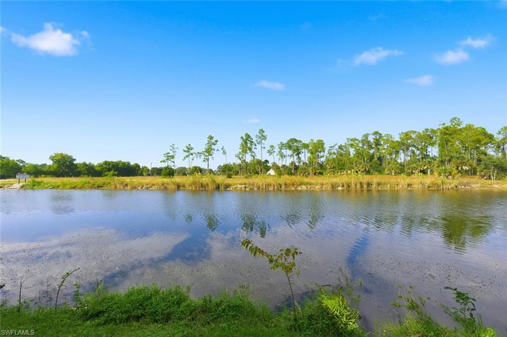 912 Belville Blvd, Naples, FL 34104-39