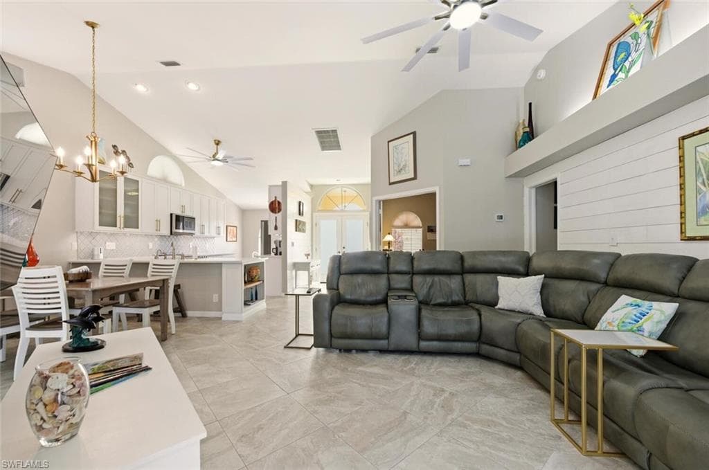 912 Belville Blvd, Naples, FL 34104-7