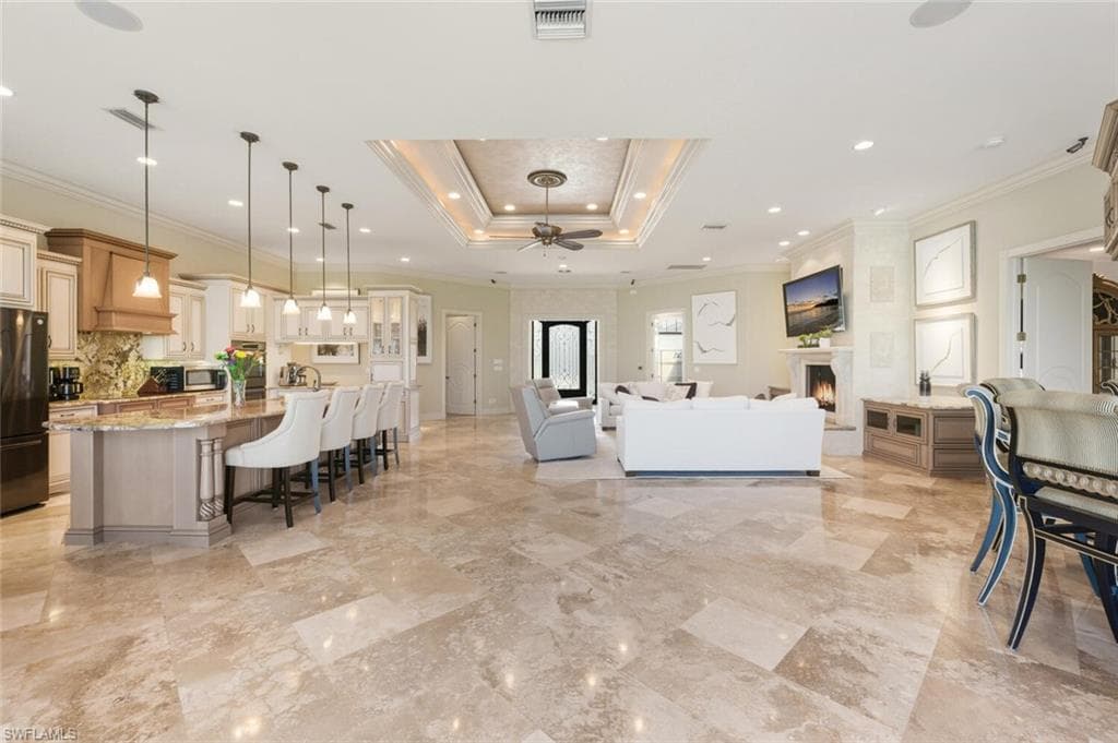 7944 Tiger Lily Dr, Naples, FL 34113-9