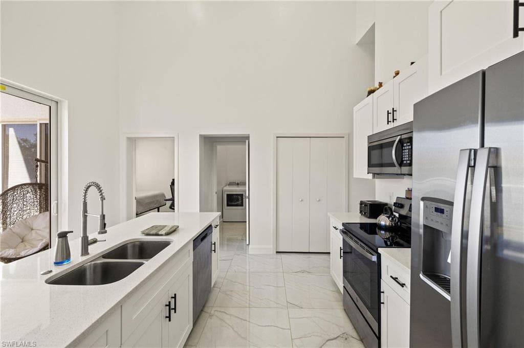 840 Carpenter St E, Lehigh Acres, FL 33974-9