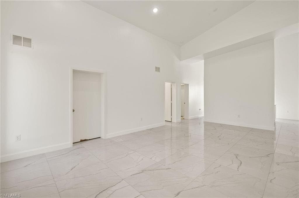 840 Carpenter St E, Lehigh Acres, FL 33974-6