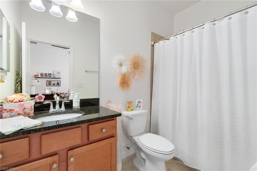 10919 Cherry Laurel Dr, Fort Myers, FL 33912-10