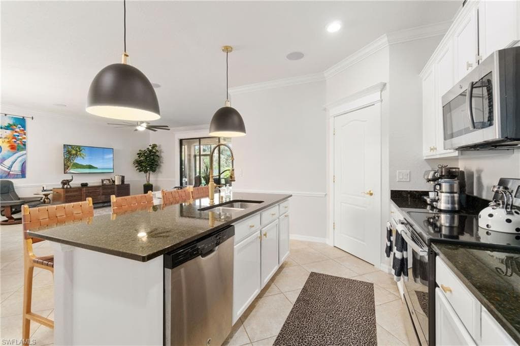 10919 Cherry Laurel Dr, Fort Myers, FL 33912-15