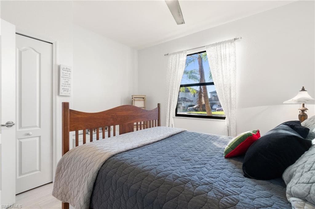 10919 Cherry Laurel Dr, Fort Myers, FL 33912-32