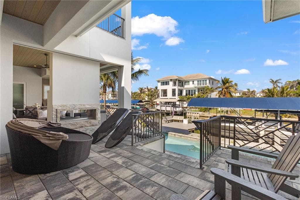 103 Bayview Ave, Naples, FL 34108-13