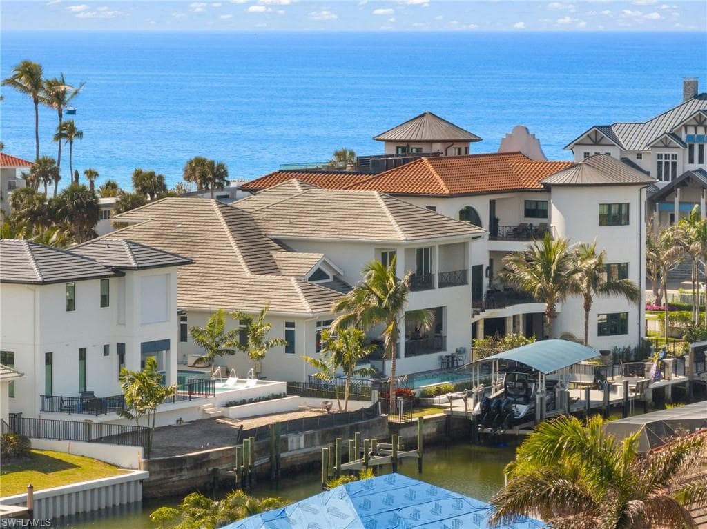 103 Bayview Ave, Naples, FL 34108-25