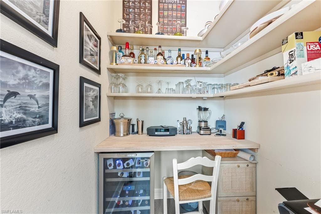 12621 Fenhurst Way, Naples, FL 34120-18