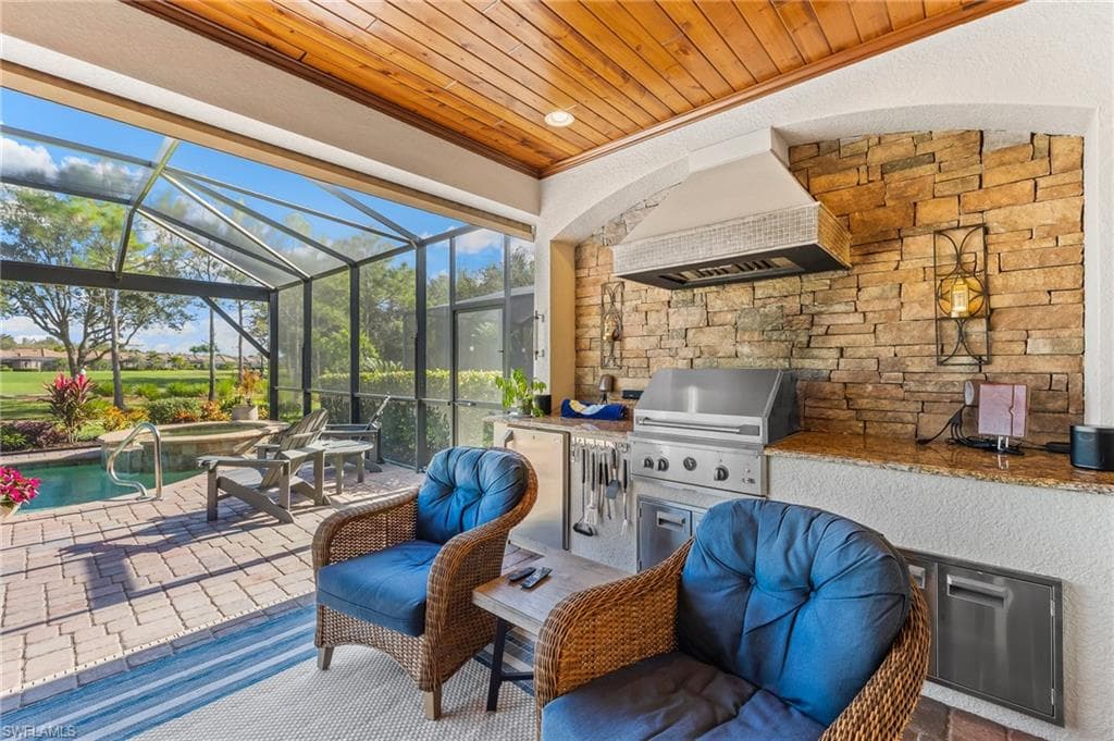 12621 Fenhurst Way, Naples, FL 34120-24