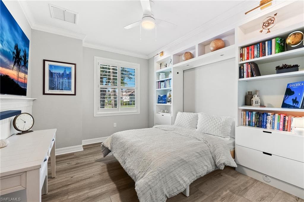 12621 Fenhurst Way, Naples, FL 34120-30