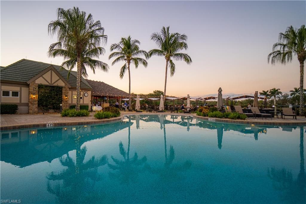 12621 Fenhurst Way, Naples, FL 34120-44