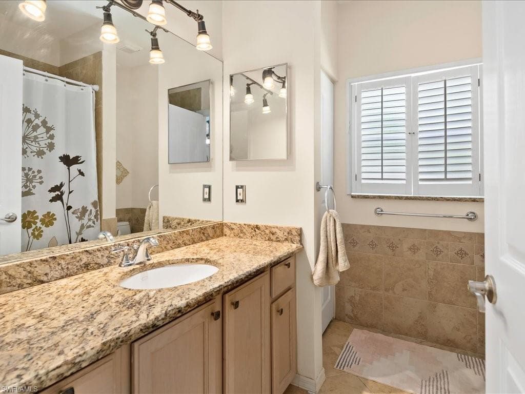 921 16th Ave SW, Naples, FL 34117-11