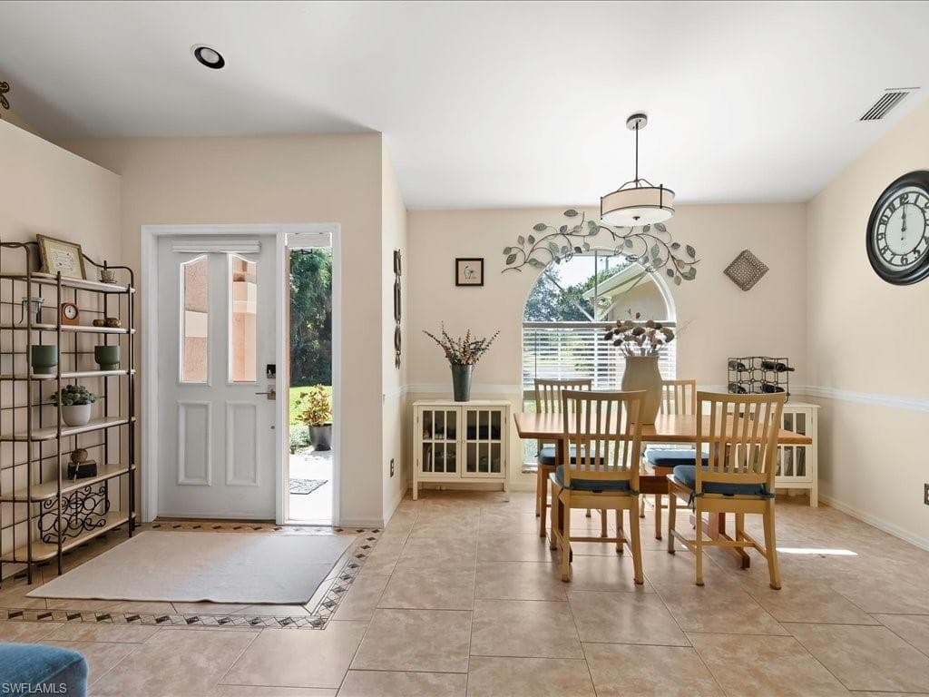 921 16th Ave SW, Naples, FL 34117-2