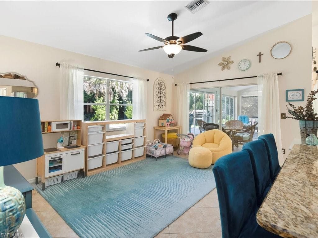 921 16th Ave SW, Naples, FL 34117-6