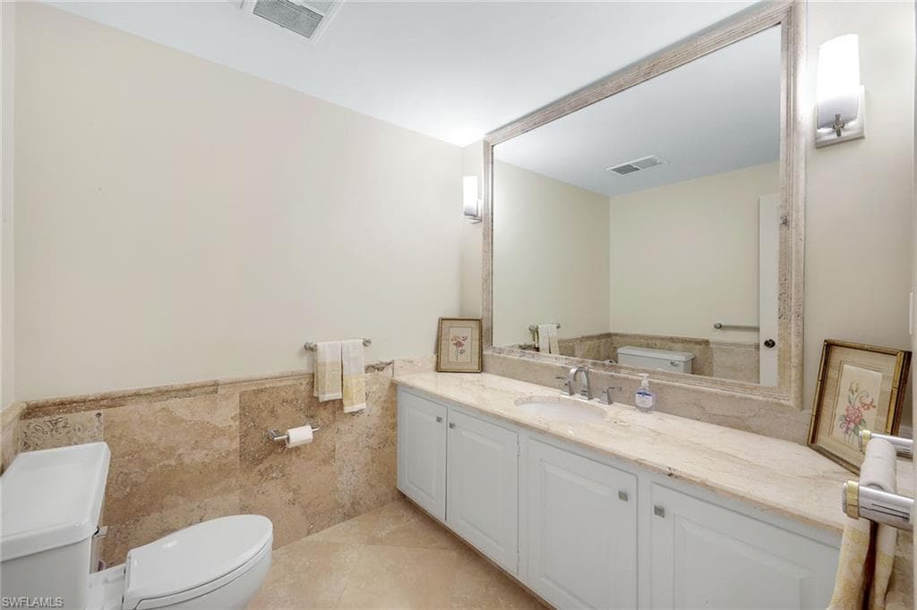 220 Seaview Ct Phc, Marco Island, FL 34145-25