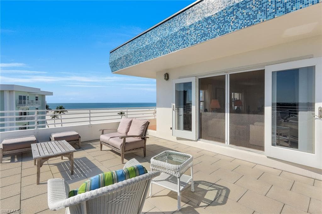 220 Seaview Ct Phc, Marco Island, FL 34145-29