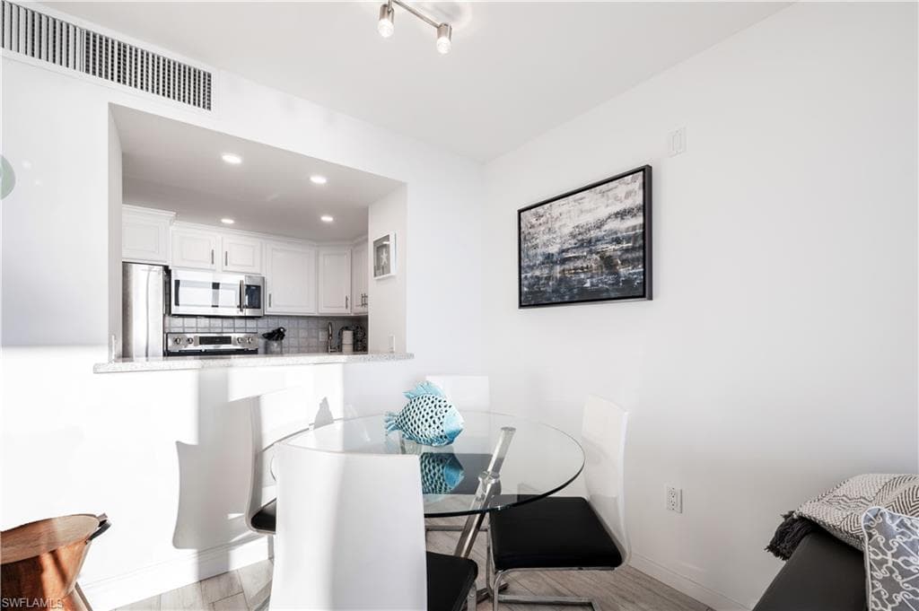 180 Seaview Ct Ph 1203, Marco Island, FL 34145-10