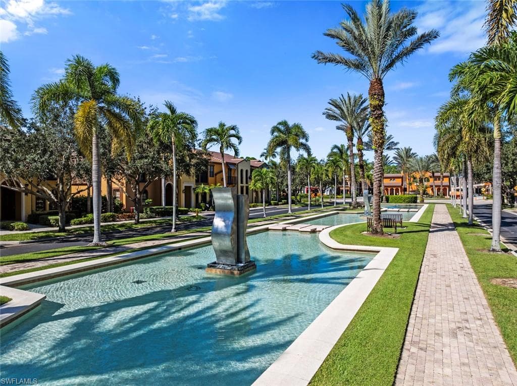 9081 Albion Ln S 6508, Naples, FL 34113-33