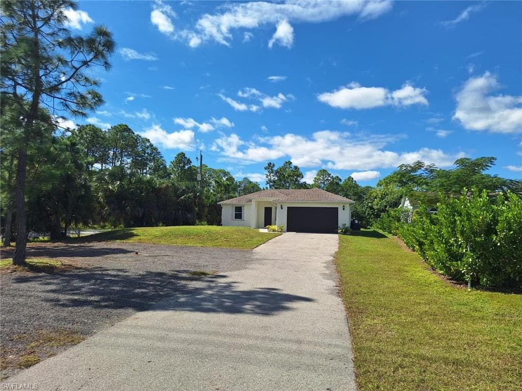 3909 Everglades Blvd N, Naples, FL 34120-3