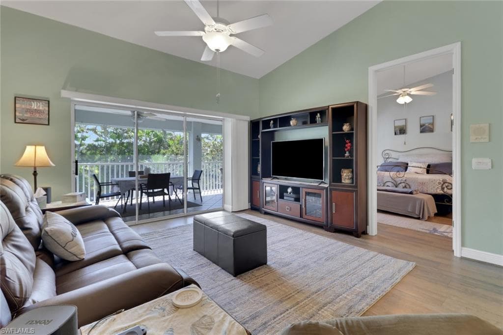 2375 Hidden Lake Dr 4404, Naples, FL 34112-16