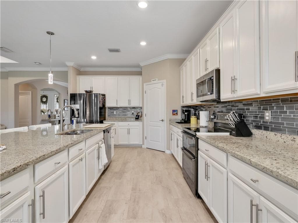 19808 Beverly Park Rd, Estero, FL 33928-10