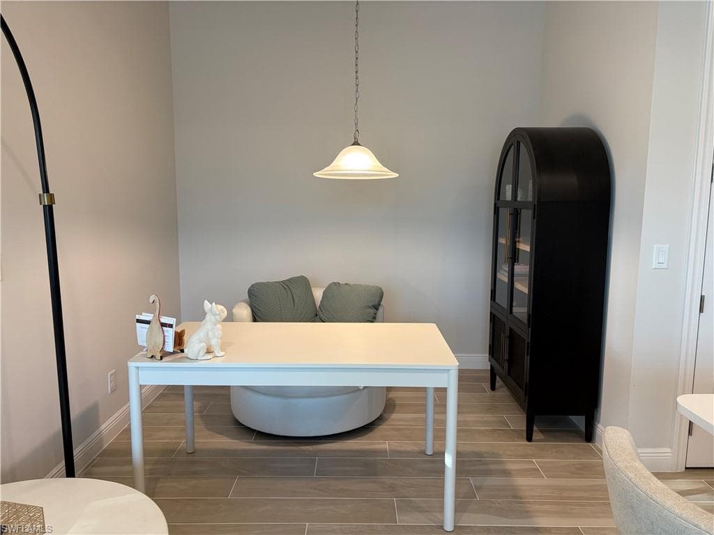 9095 Saint Lucia Dr, Naples, fl 34114-11