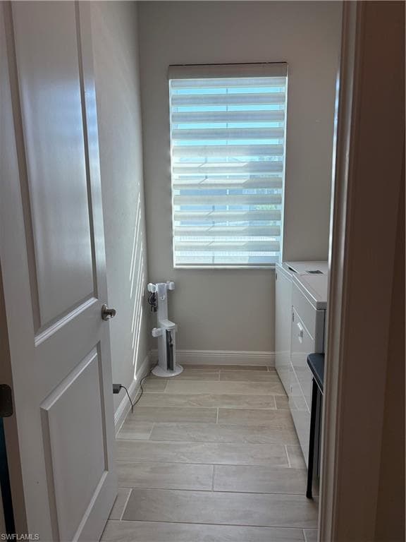 9095 Saint Lucia Dr, Naples, fl 34114-12