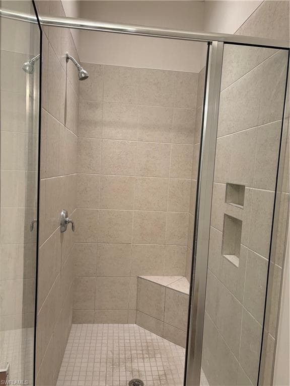 9095 Saint Lucia Dr, Naples, fl 34114-28