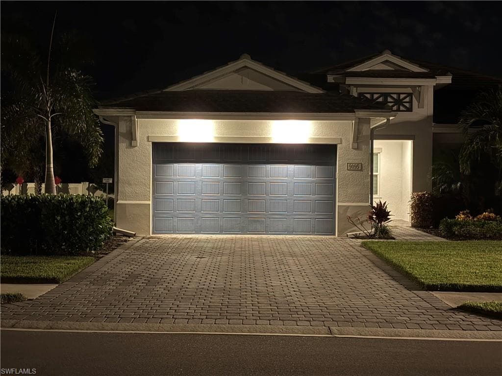 9095 Saint Lucia Dr, Naples, fl 34114-47