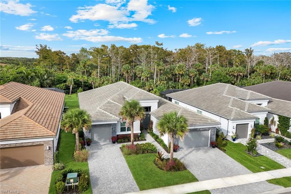 12033 Azalea Way, Naples, FL 34120-30