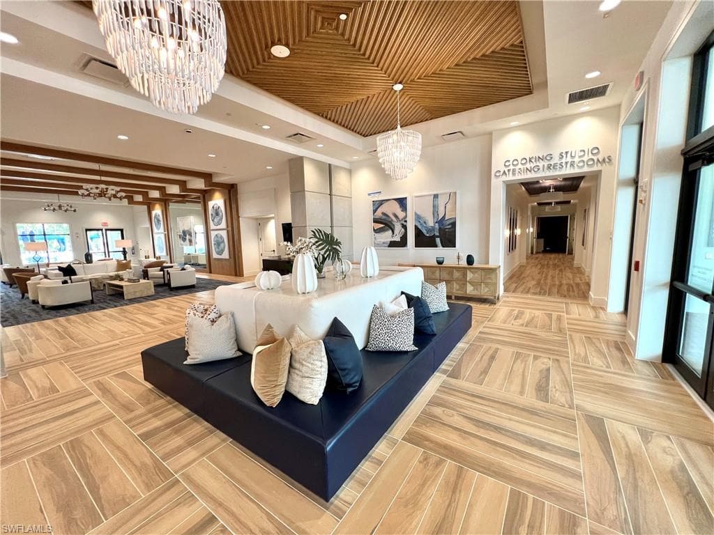 12033 Azalea Way, Naples, FL 34120-35